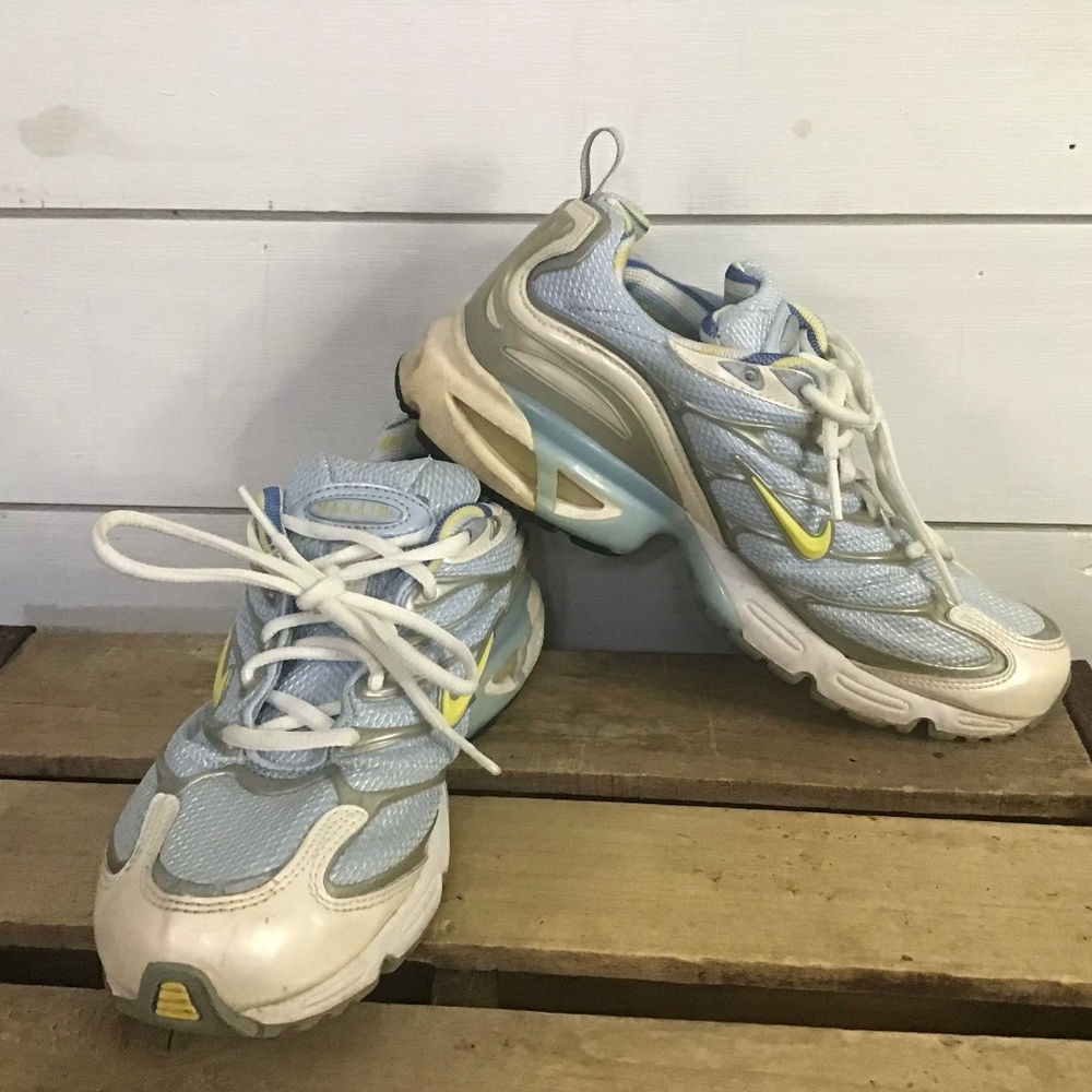 Nike 308898 air max womens running shoes Size 7.5